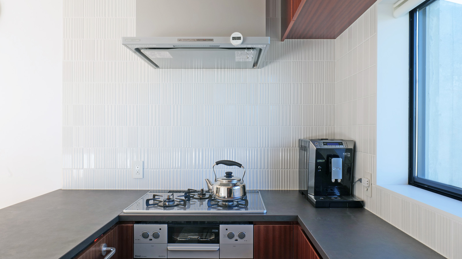 フルオーダーで仕上げたキッチン