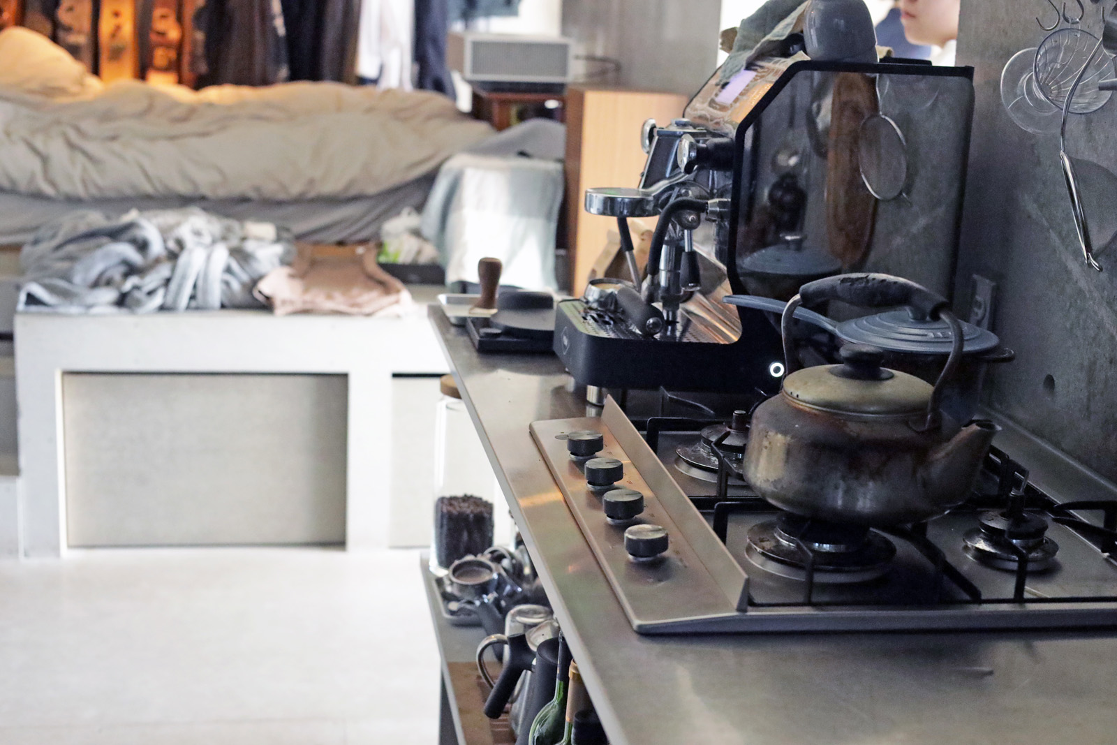 高さ95センチの扉なしキッチン