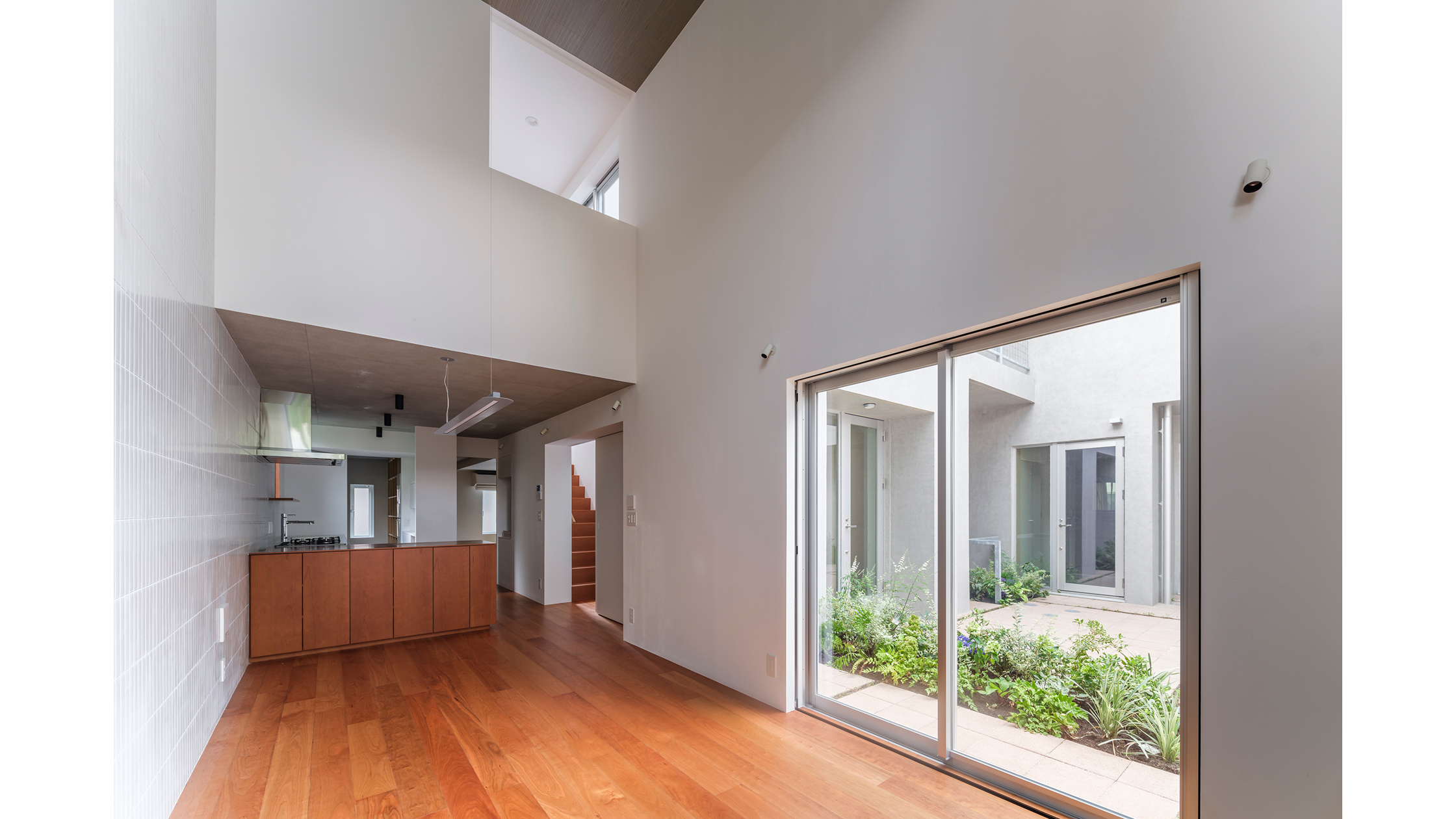 国立テラス（設計：黒川智之建築設計事務所）